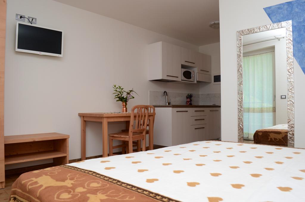 コゴロ Baita Scaia Bed & Breakfast エクステリア 写真